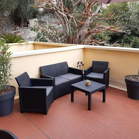 Le Garavan, Superbe Studio Vue Mer Et Vieux Menton Ngoại thất bức ảnh