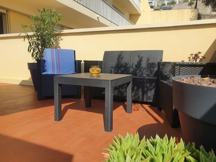 Le Garavan, Superbe Studio Vue Mer Et Vieux Menton Ngoại thất bức ảnh
